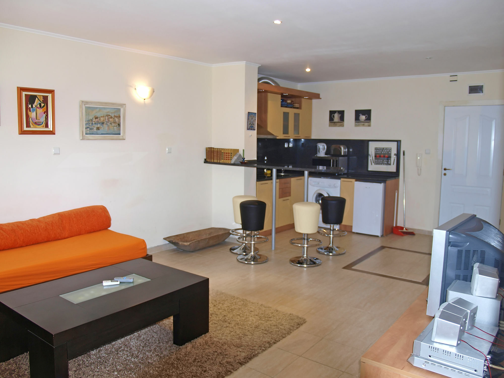Sunny Fort Apartments Pantai Sunny Bagian luar foto